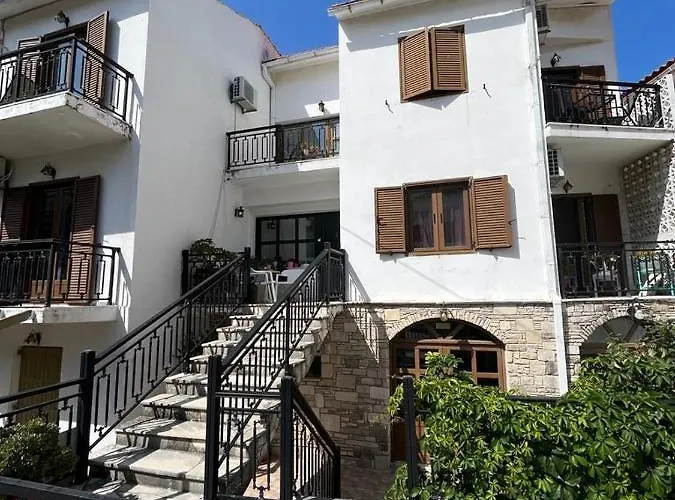 Samos - Kokkari - Eirini\'S Studios