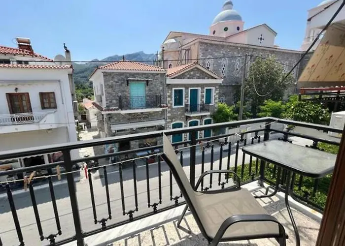 Samos - Kokkari - Eirini\'S Studios