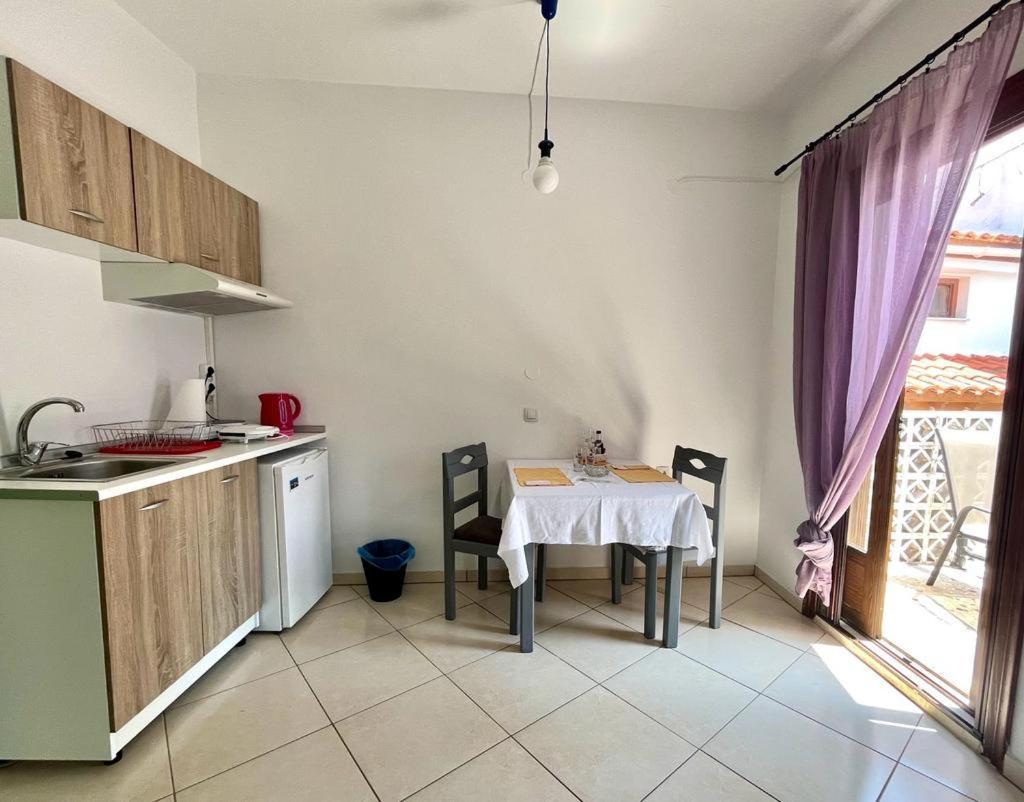 Samos - - Eirini's Kokkari